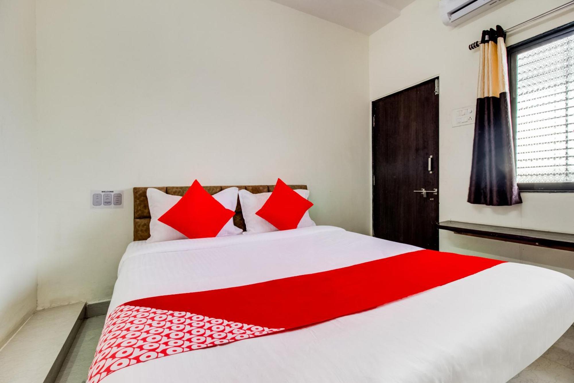 Hotel O City Center Dhule Extérieur photo