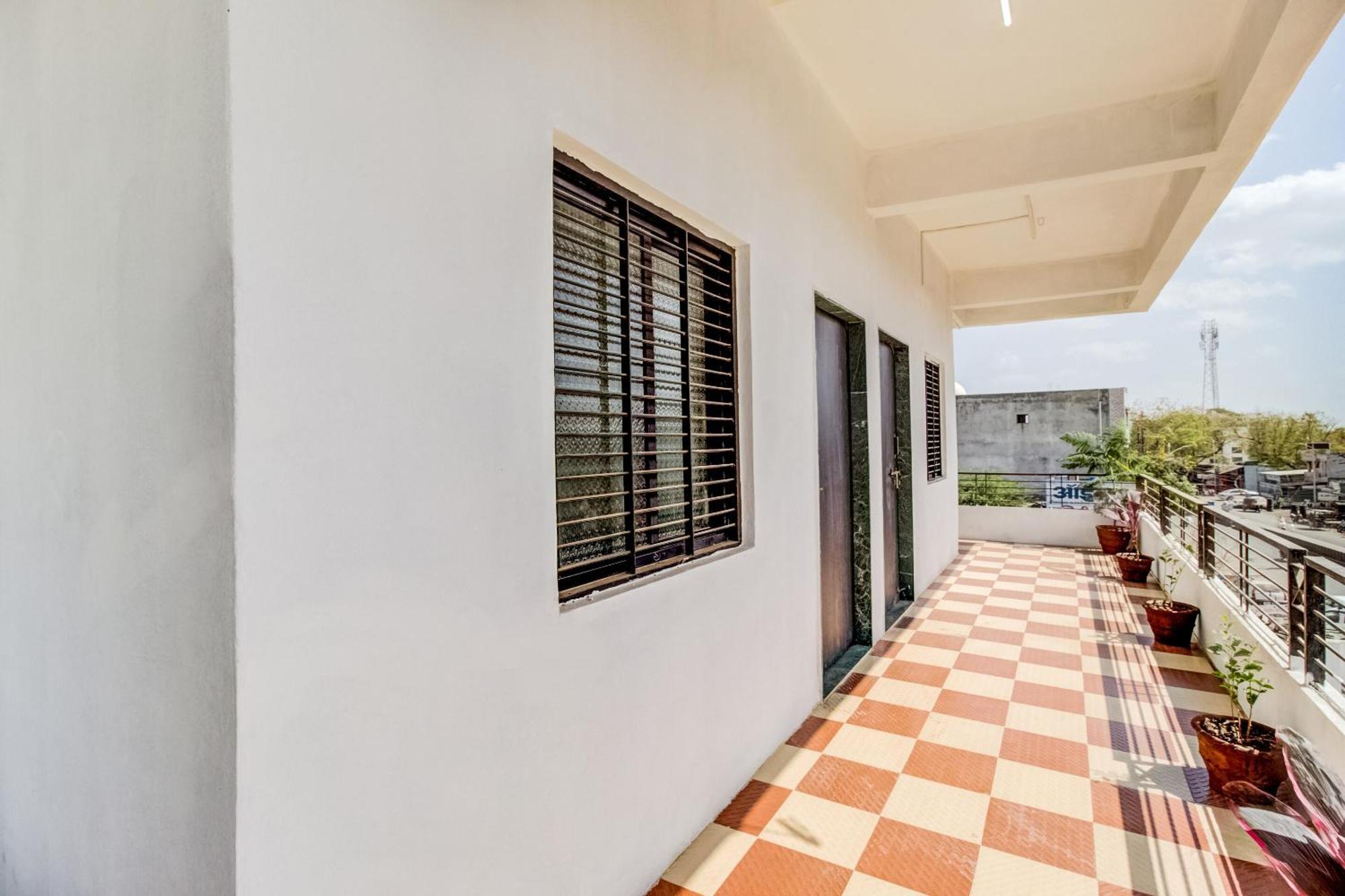 Hotel O City Center Dhule Extérieur photo